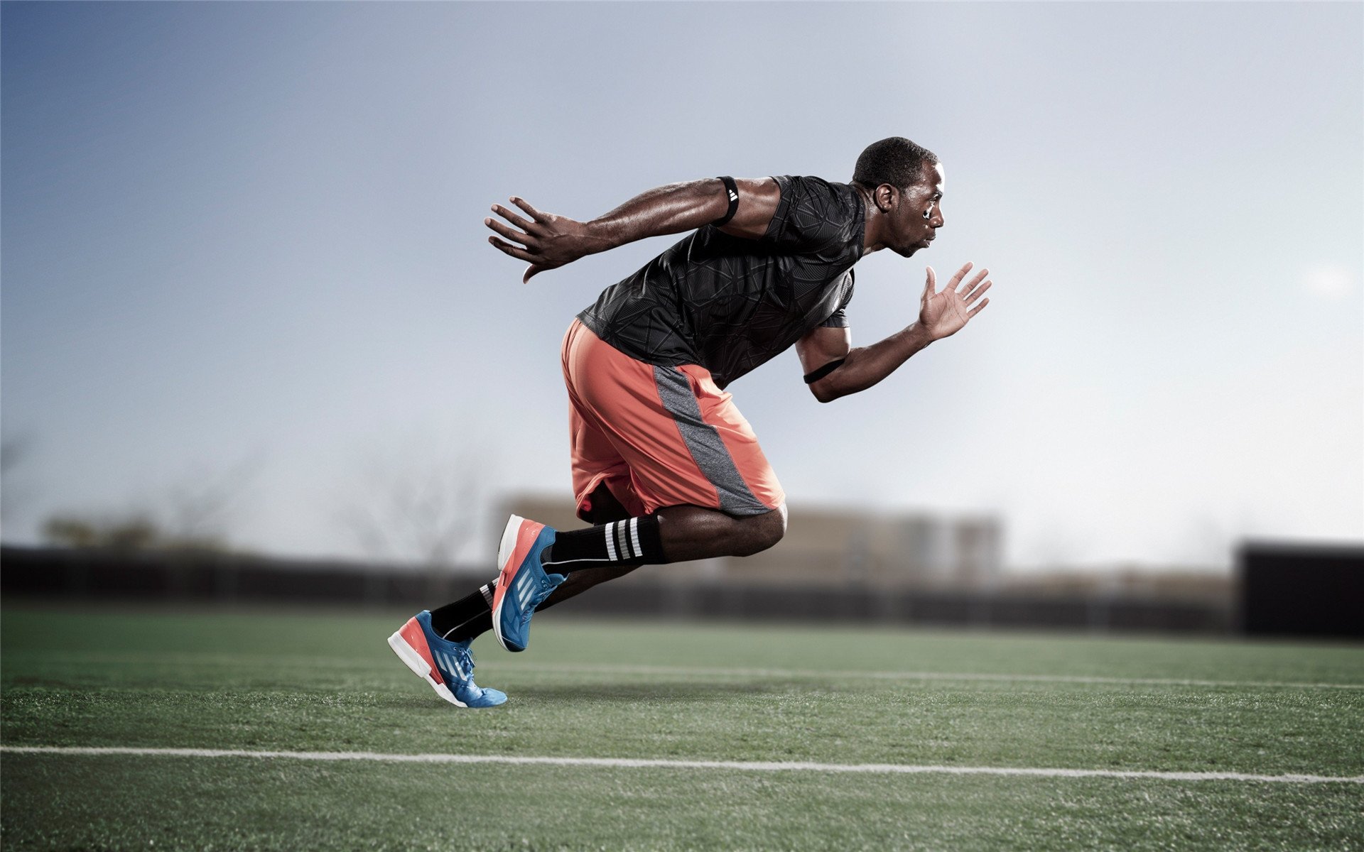 芬兰节奏与加泰罗尼亚风暴，孔德如何用北欧冰霜冻结巴萨，在欧冠决赛中接管比赛