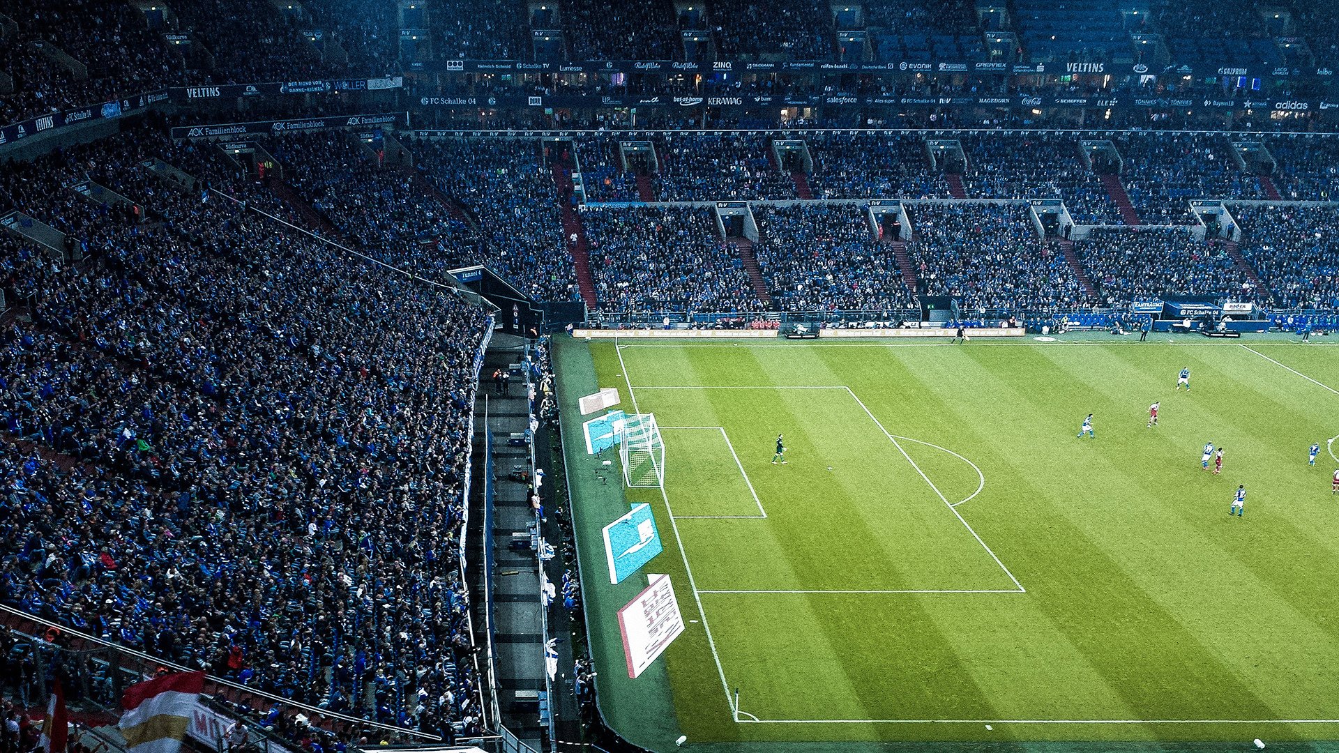 绝地反击！周冠宇点燃赛场，哈斯车队惊天逆转索伯车队